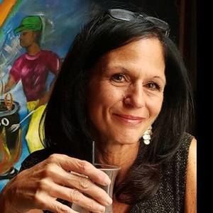 Meet your Posher, Denise